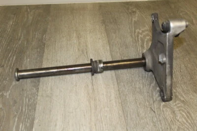 Honda VTX1300S 2004 VTX 1300 eje trasero llanta trasera eje perno pivote Foto 1 de 3