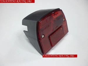 FANALINO STOP COMPLETO POSTERIORE GRIGIO PER PIAGGIO SI P218GR - Imagen 1 de 1