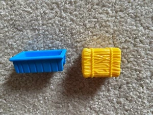 LINCOLN LOGS Replacement Add-On Yellow HAY BALE & Blue TROUGH for Western Ranch - Picture 1 of 3
