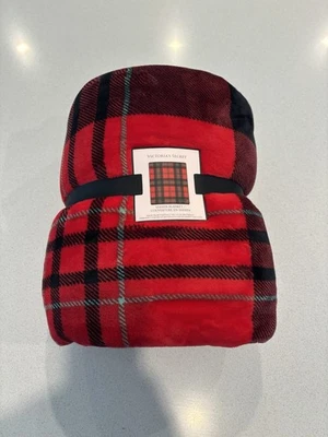 Victorias Secret Plaid Red Black Christmas Sherpa Blanket New 50x60 NEW - Image 1 of 2