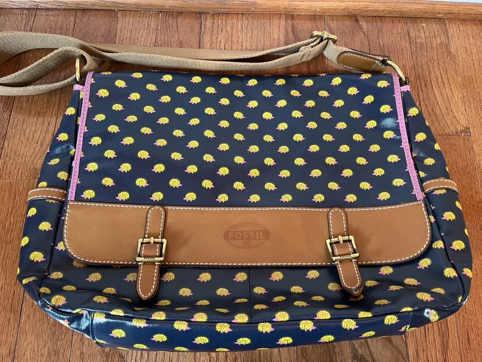 Холщовая сумка-мессенджер Fossil для ноутбука с покрытием, темно-синий еж - Изображение 1 из 4