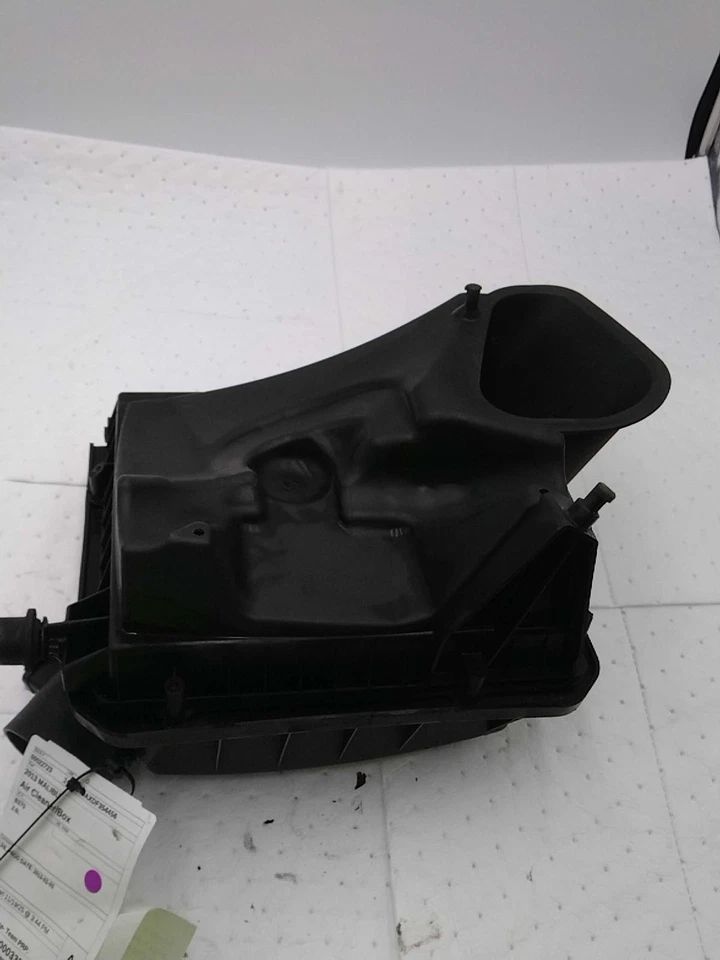 Conjunto de filtro de aire usado se adapta a: Chevrolet Malibu VIN 2013 1 cuarto dígito nuevo estilo Foto 1 de 4