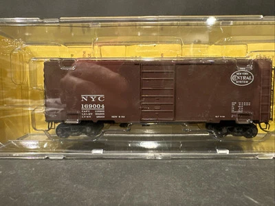 Kadee 4033 New York Central Road #169004 40' PS-1 Standard Boxcar single 6' 7 Pa - Image 1 of 4
