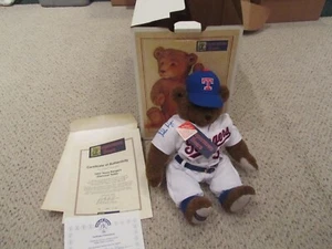 Oso de peluche Cooperstown 1993 autografiado LE Nolan Ryan Texas Ranger nuevo en caja con certificado de autenticidad - Imagen 1 de 7