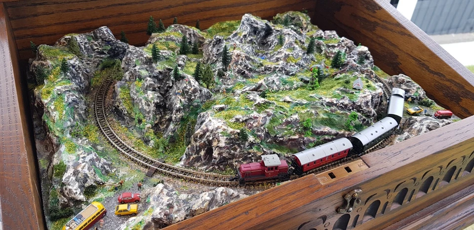 Highly detailed Z Gauge Model Railway and train by Mountain Lake Model Railways. - Image 1 of 4