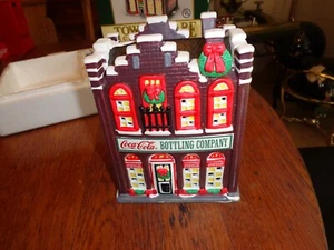 Coca-Cola Christmas Town Square Collection planta embotelladora empresa con luz - Imagen 1 de 7