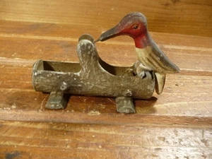 Vintage Gusseisen Specht auf einem Baumstamm Zahnstocherhalter Spender BROKE - Bild 1 von 6