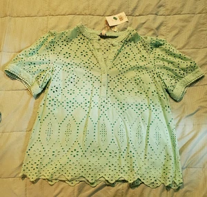 Top Crown & Ivy taglie forti Puff & Pom con occhielli manica con cami 1 x acqua - Foto 1 di 13