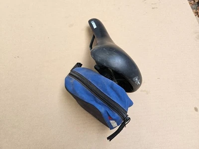 Sillín de bicicleta de montaña Avenir Gel Comp vintage años 90 + bolsa de sillín Avenir Foto 1 de 4