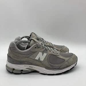 Mens Size 8.5 New Balance 2002R Grey / White Running Walking Sneakers M2002RI1 - Picture 1 of 10
