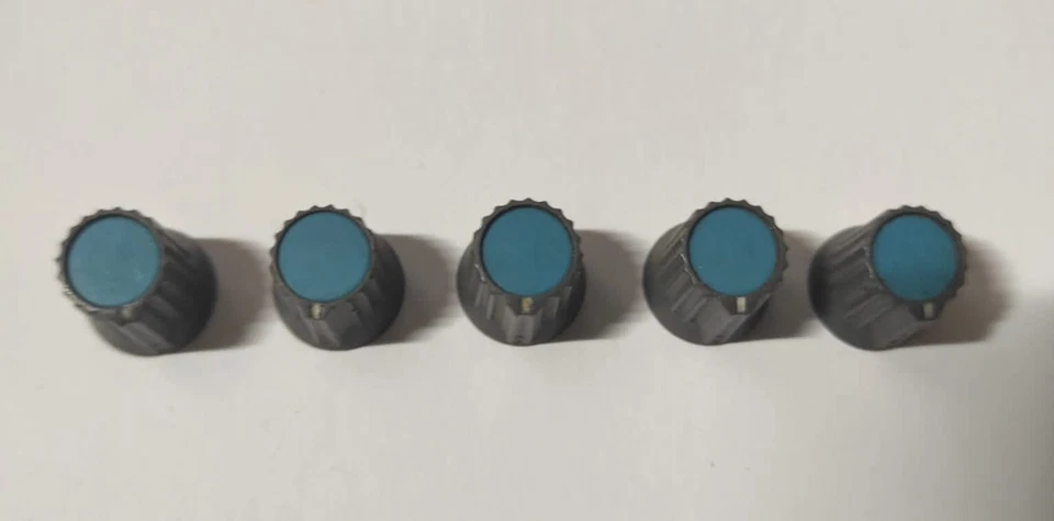 SOUNDCRAFT  LOT OF 5 BLUE KNOBS MIXER ORIGINAL RARE  TS 12 & 600 SERIES - Image 1 of 1