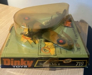 Vintage Dinky Toys No. 719 Battle of Britain Spitfire MkII Diecast Plane NMIB - Picture 1 of 8