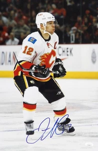 Jarome Iginla Calgary Flames Signed 12x18 Glossy Photo JSA Authenticated - Picture 1 of 2