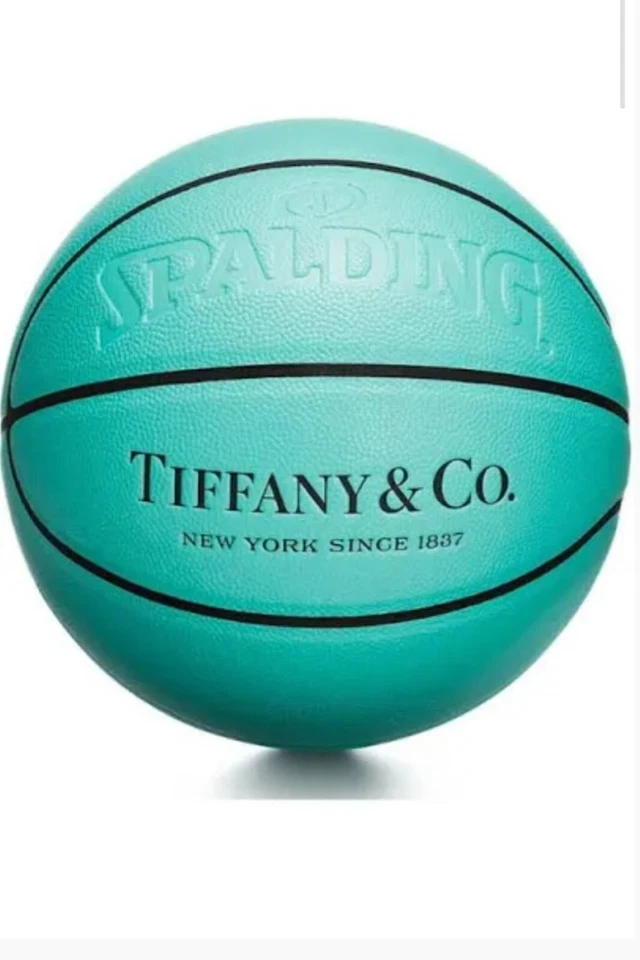 Tiffany & Co. x SPALDING Basketball Größe 7 - Brandneu - PERFEKT als Geschenk/Show - Bild 1 von 2