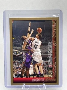 2005-06 Bowman #18 Pau Gasol NBA HOF Spain Thick Gold Parallel NM+ - Picture 1 of 2