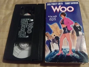 WOO (Jada Pinkett Smith, Tommy Davidson) VHS Movie Pre-owned - Picture 1 of 2