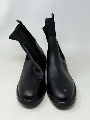 Kenneth Cole Reaction Women's Boots in Black, Size 9.5 Medium - Image 1 of 4