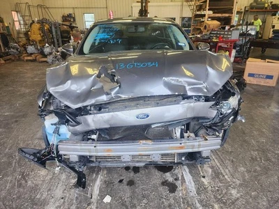 Alternador usado se adapta a: Ford Fusion 2013 1,5 L con asientos térmicos sin asientos refrigerados Grad Foto 1 de 4