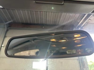 Espejo retrovisor interior delantero central usado se adapta a: Audi A4 2008 sin atenuación automática Foto 1 de 4