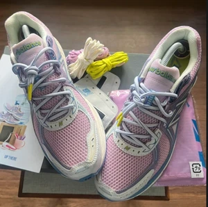 New Balance x Up There - 860v2 Rosa Flor - Imagen 1 de 5