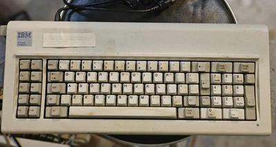 Early Vintage IBM XT Personal Computer Keyboard Mechanical Clicky 5 pin Model F - Image 1 of 4