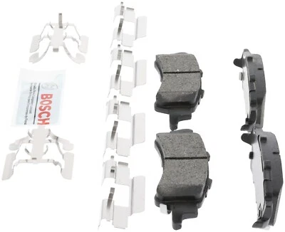 For 1999-2006 GMC Sierra 1500 Bosch Blue Ceramic Brake Pads with Hardware Rear Foto 1 de 4