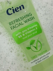 1/2 pieza Cien Jabón Facial Hidratante con Pro-Vitamina B5 y E Todo Tipo de Piel - Imagen 1 de 4