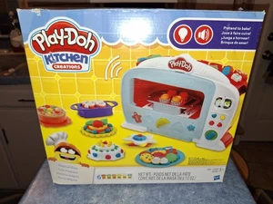 Juego de alimentos para horno mágico Play-Doh Kitchen Creations con luces y sonidos nuevo en caja - Imagen 1 de 4
