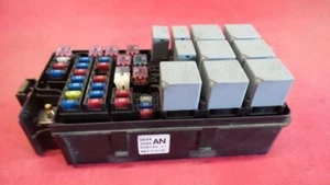 04 05 06 07 08 FORENZA FUSE BOX UNDER THE HOOD ID 0094J200 050105 CODE AN - Picture 1 of 8