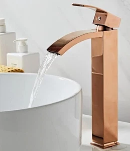 Rubinetto ~ oro rosa ~ cascata ~ beccuccio singolo ~ maniglia ~ controllo ~ foro ~ bagno ~ altezza 9,4" - Foto 1 di 7