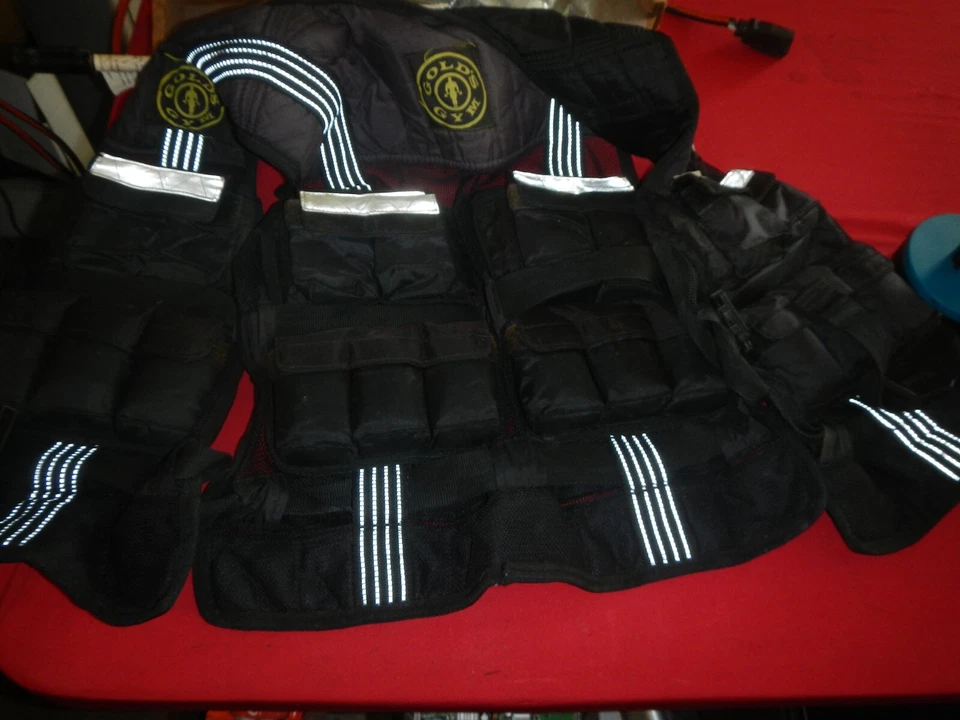 GOLDS GYM WEIGHTED Workout Exercise VEST Adjustable With 12 Pounds Of Weights - Image 1 of 4
