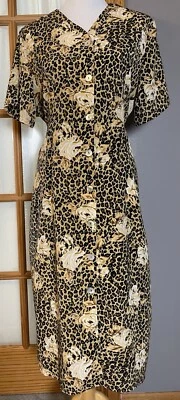 80 年代豹纹花卉迷笛连衣裙 L 码米色纽扣野生动物园 Cottagecore 波西米亚 — 第 1/4 张图片