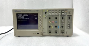 TEKTRONIX TDS2012B TWO CHANNEL DIGITAL STORAGE OSCILLOSCOPE 100 MHZ 1GS/s - Picture 1 of 15