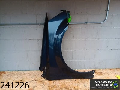 OEM 2007-2014 Dodge Grand Caravan 3.6L Front Right Fender Foto 1 de 4