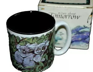 Koala Bär Kaffeebecher von Potpourri Press Care About Tomorrow Serie 1991 Vintage Neu im Karton - Bild 1 von 4