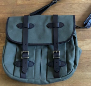 Filson Rugged Twill Field Bag Medium Bridle Leather Straps Otter Green USA - Picture 1 of 7