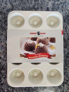 Nordic Ware Bite Sized BAVARIA BUNDTS Pan 12 Cakelets Non-Stick Baker USA Made - Picture 1 of 10