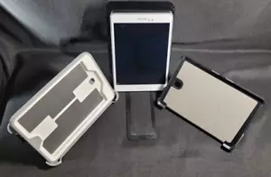 Samsung Galaxy Tab A SM-T350 16 GB,White/Otter Box Case/Custer Case Bundle - Picture 1 of 18
