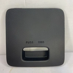 2011-2017 Hyundai Azera Fuse Panel Cover Lid Dash Panel Interior 84750-3V230 OEM - Picture 1 of 8