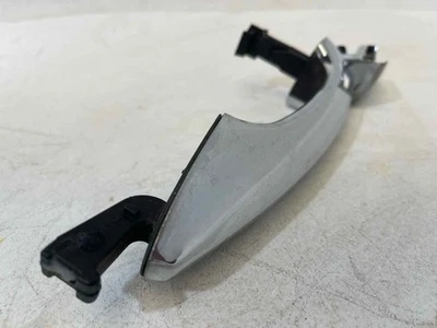Fits 13 - 18 HYUNDAI SANTA FE Front RH Passenger Outside Door Handle Chrome OEM - Image 1 of 4