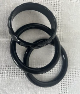 Lot Of Estate Found Black Plastic Statement Bangle Bracelets 1- Swirl & 2 Solid - Picture 1 of 4