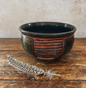 Studio Pottery Bowl, Incised Red Earth Stripes Hand-Thrown, Signed, Ceramic 16.5 - Picture 1 of 7