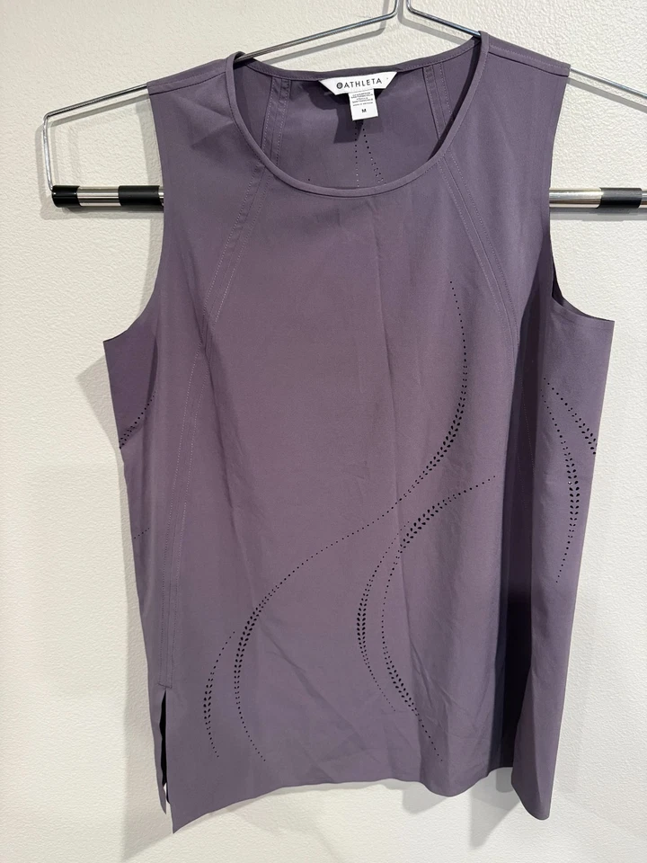 Camiseta sin mangas Athleta Zephyr corte láser para mujer M poliéster violeta cuello redondo ojales Foto 1 de 4