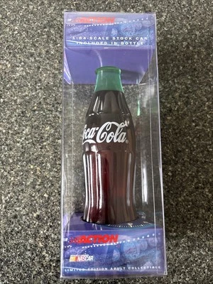 De colección NASCAR Legend Bobby Labonte #18 Coca Cola Polar Bear 2001 Gran Premio  Foto 1 de 4