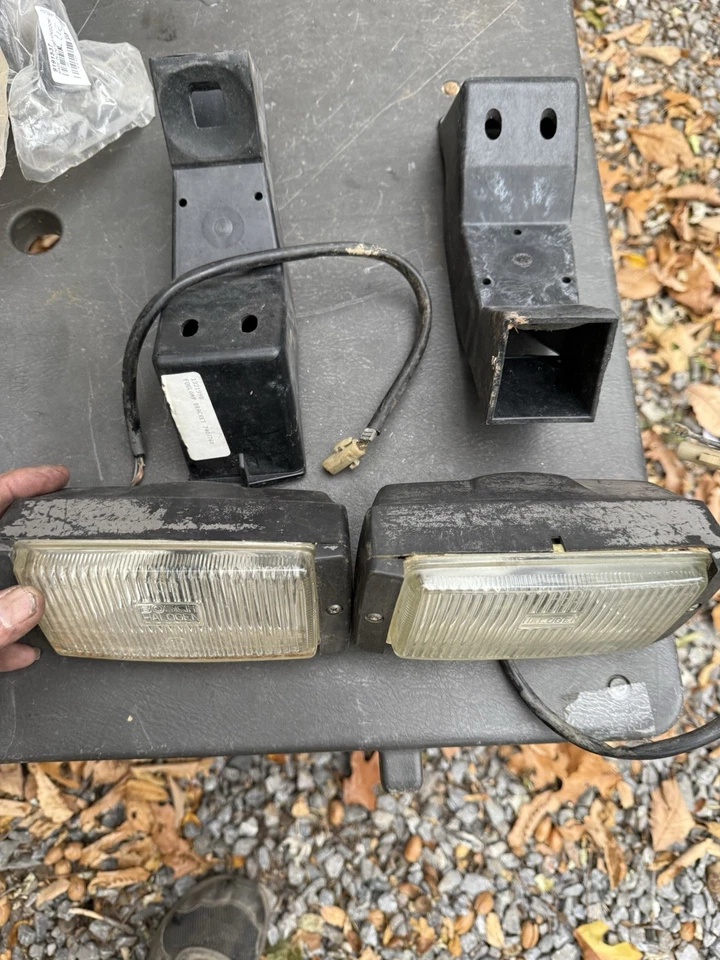 Volvo 740 760 780 940 960 Bosch Fog Lights Set OEM 1983-1989 - Image 1 of 4