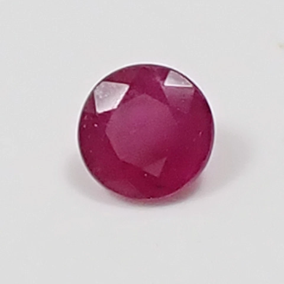 Natural 0.34 carat 4.0 mm Round Red Purplish Color Ruby Loose Gemstone, L22 - Image 1 of 4