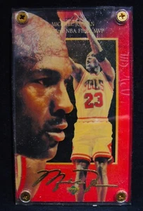 Upper Deck Michael Jordan 24k Gold Facsimile Signature Single Card #1795/1997 - Picture 1 of 2