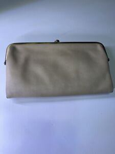 HOBO Lauren Clutch Wallet in a Soft Gold/Cream Leather VG Condition