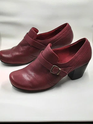 Zapatos Baretraps para mujer talla 9 M marrón rojizo 2,5" correa de tacón con hebilla en la parte delantera Foto 1 de 4