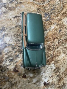 Danbury Mint Buick Estate Wagon Road master Green 1:24 Scale Diecast  Car  - Picture 1 of 13